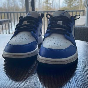 Nike air Jordan 1 low game royal size 6y worn twice
